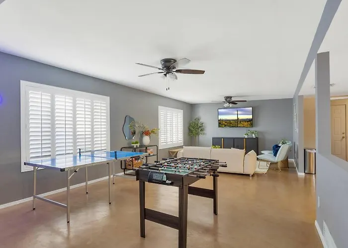 Pool, Fire Pit, Ping-pong